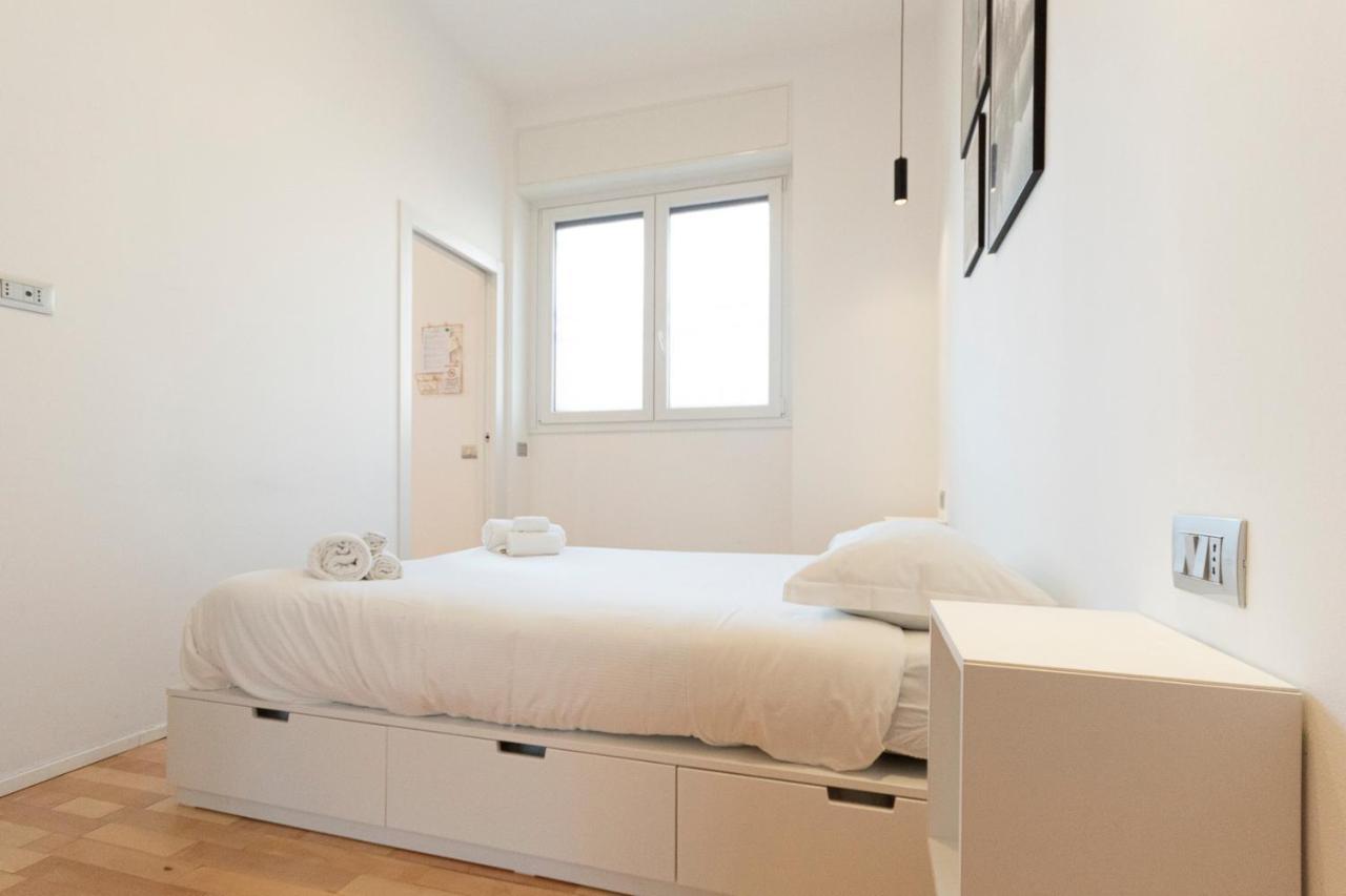 Arena Apartment Milaan Buitenkant foto